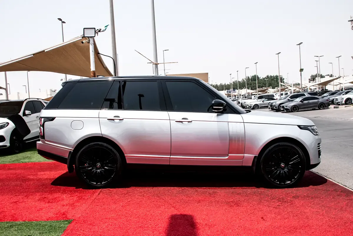 Land Rover Range Rover 3.0 AT AWD (360 حصان) - 5