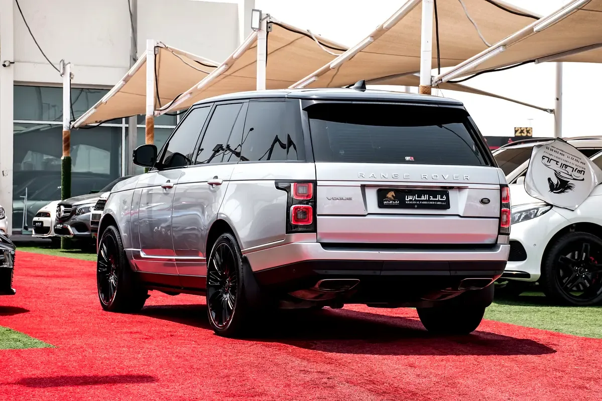Land Rover Range Rover 3.0 AT AWD (360 حصان) - 7