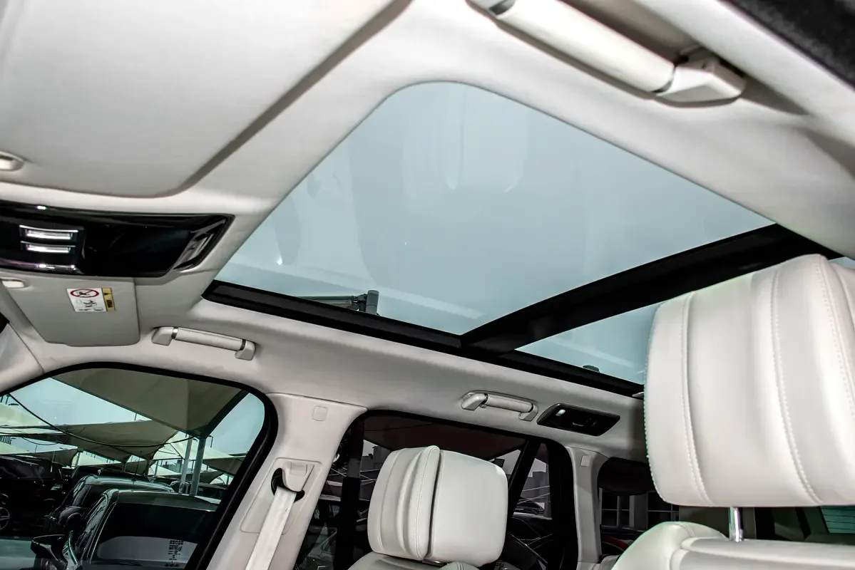 Land Rover Range Rover 3.0 AT AWD (360 حصان) - 15