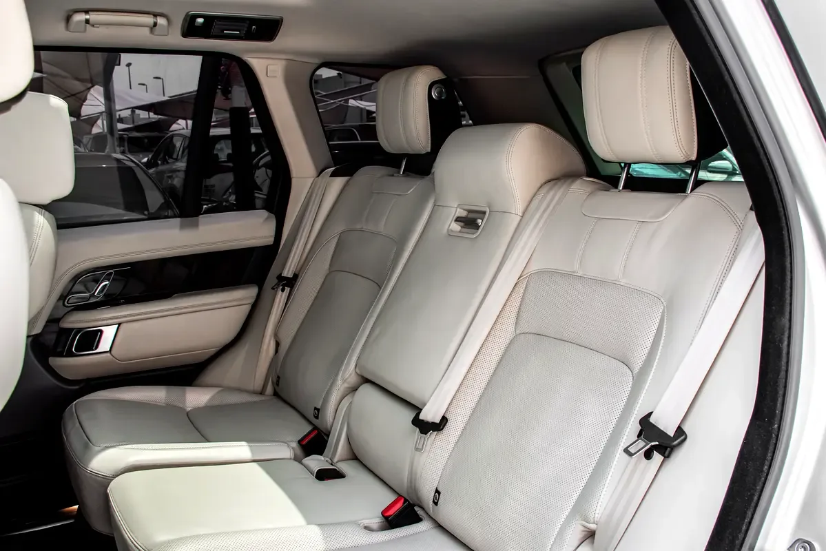 Land Rover Range Rover 3.0 AT AWD (360 حصان) - 18