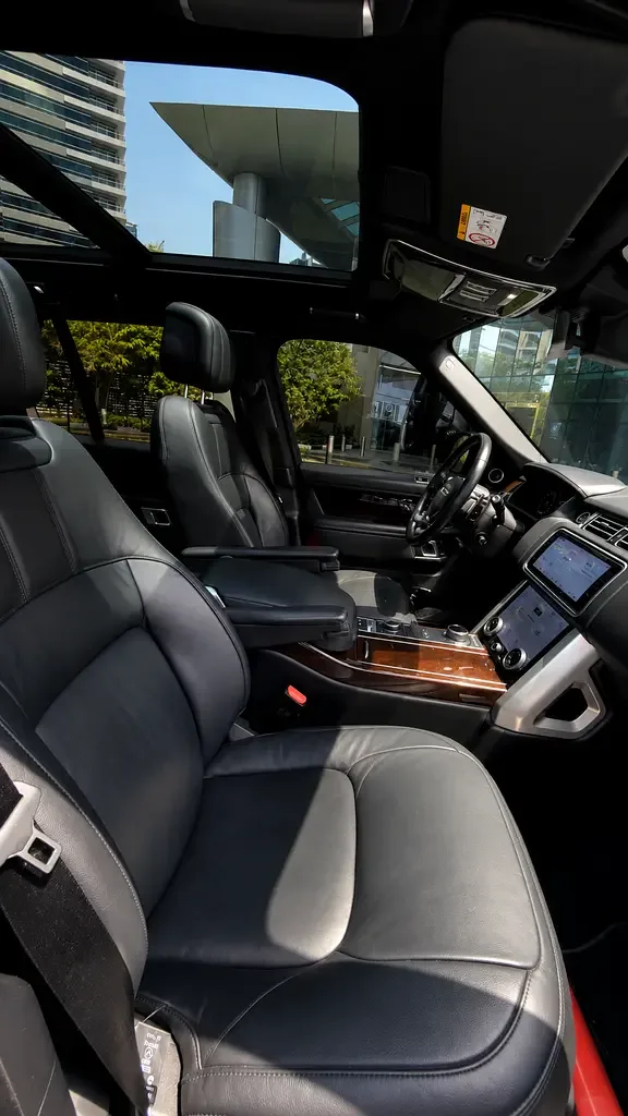 Land Rover Range Rover 3.0 AT AWD (400 حصان) - 9