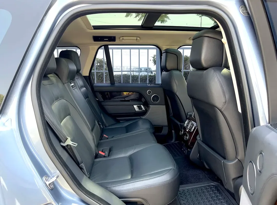 Land Rover Range Rover 3.0 AT AWD (400 حصان) - 18