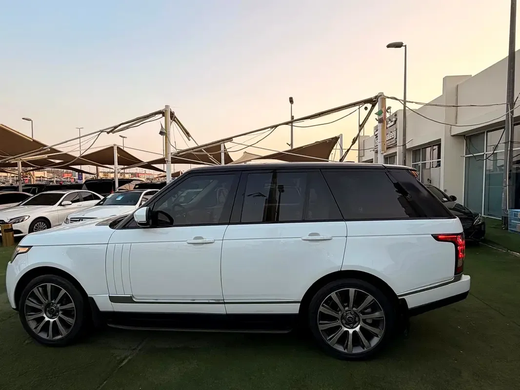 Land Rover Range Rover 3.0 SDV6 Hybrid AT AWD (340 hp) - 11