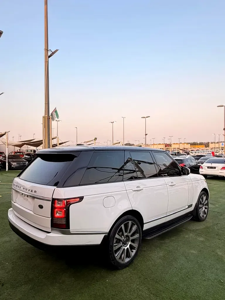 Land Rover Range Rover 3.0 SDV6 Hybrid AT AWD (340 hp) - 13