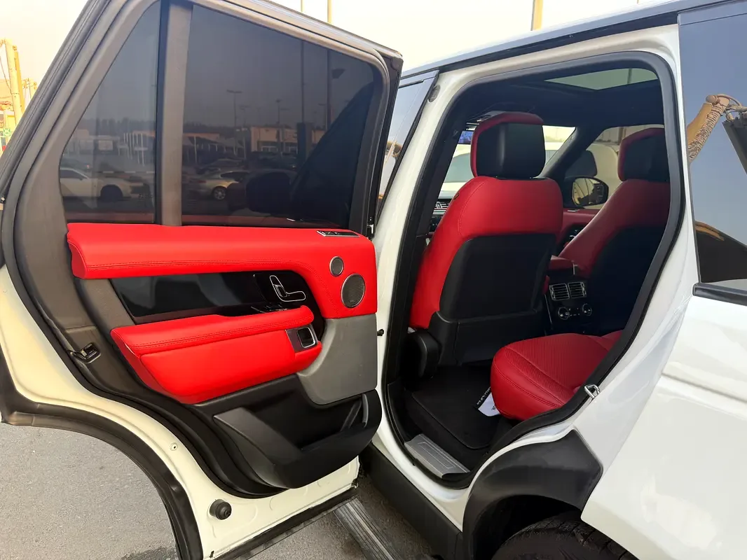 Land Rover Range Rover 3.0 V6 Supercharged AT AWD (380 حصان) - 11