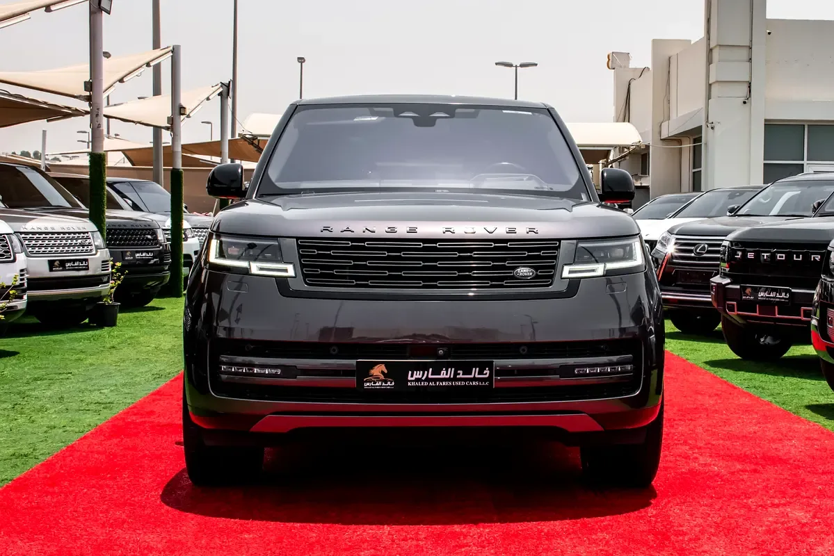 Land Rover Range Rover 4.4 AT 4WD (530 حصان) - 3