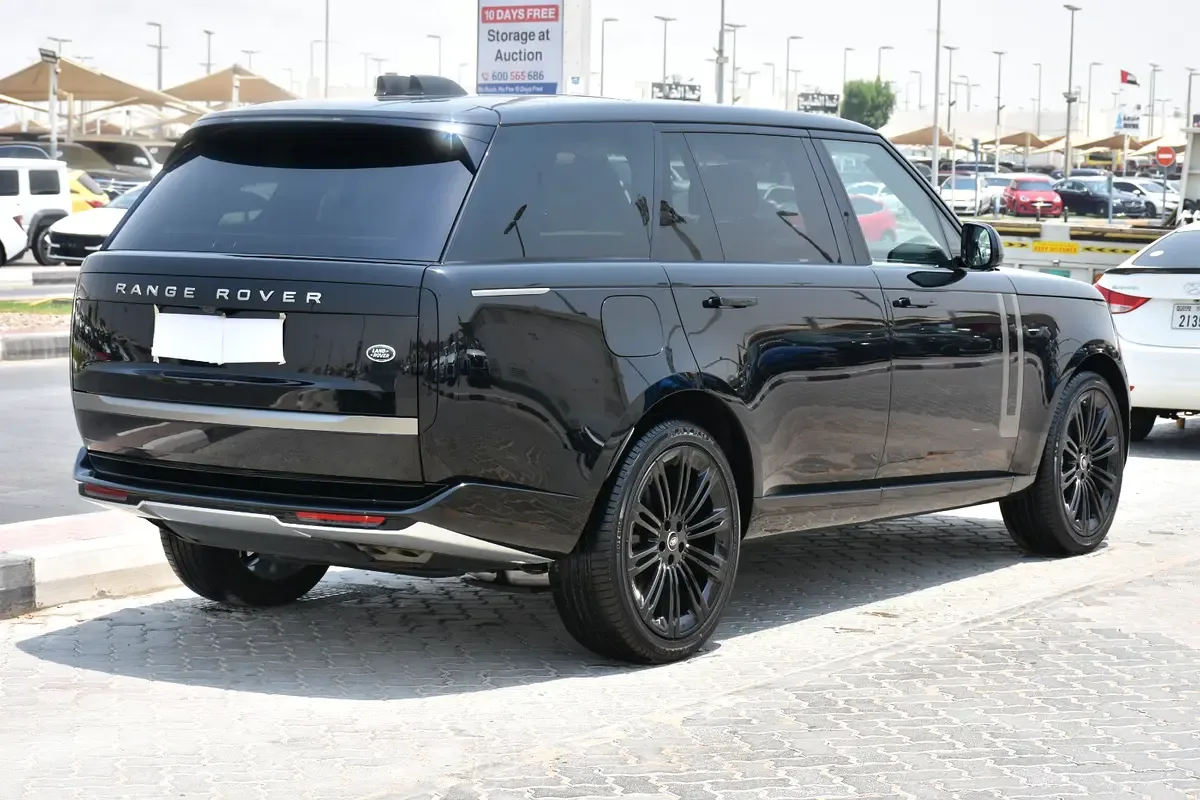 Land Rover Range Rover 4.4 AT 4WD (530 حصان) - 4