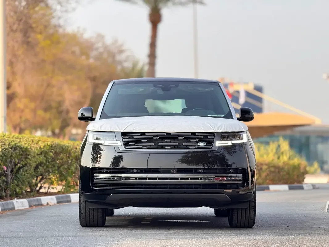 Land Rover Range Rover 4.4 AT 4WD (530 hp)