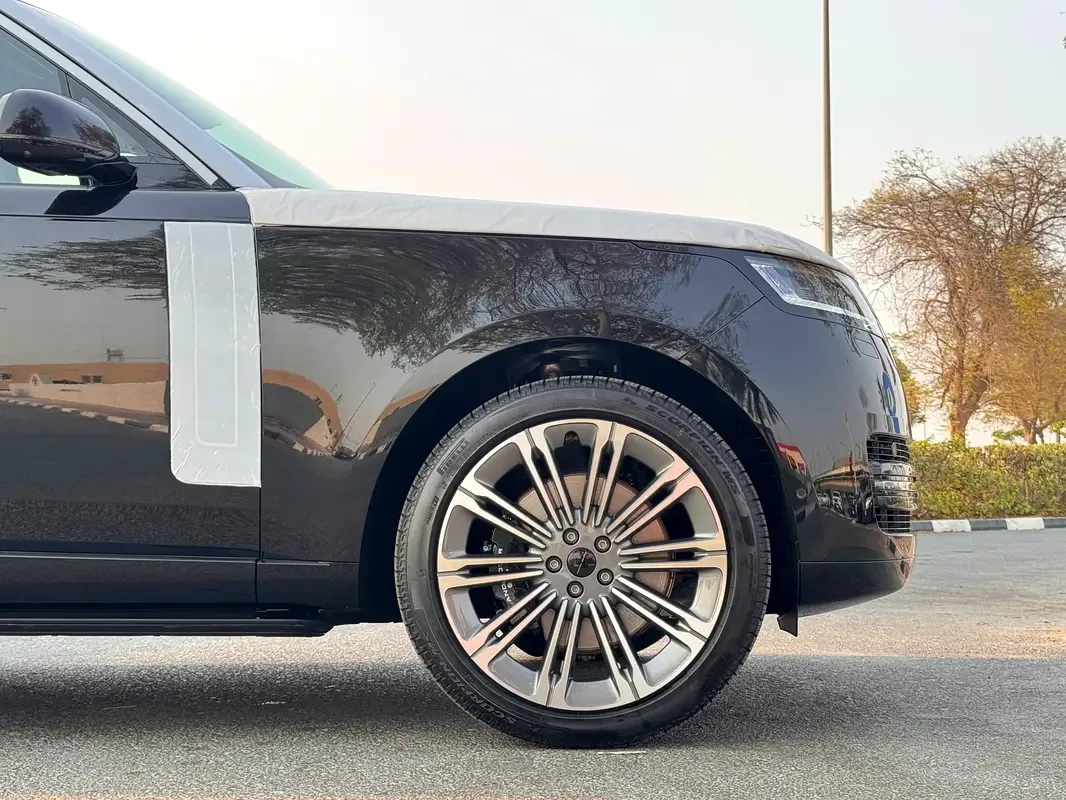 Land Rover Range Rover 4.4 AT 4WD (530 حصان) - 8
