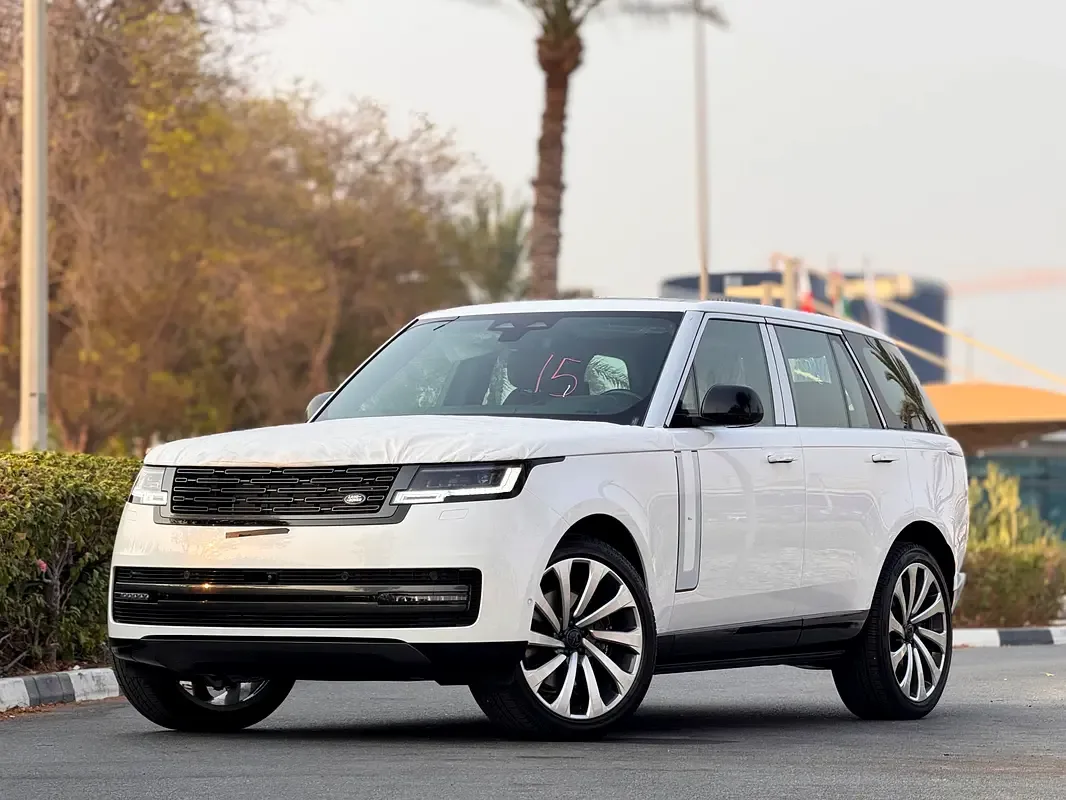 Land Rover Range Rover 4.4 AT 4WD (530 hp)