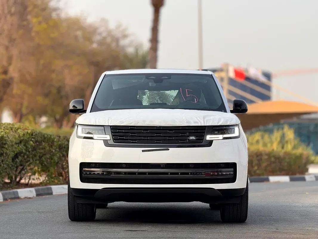 Land Rover Range Rover 4.4 AT 4WD (530 حصان) - 3