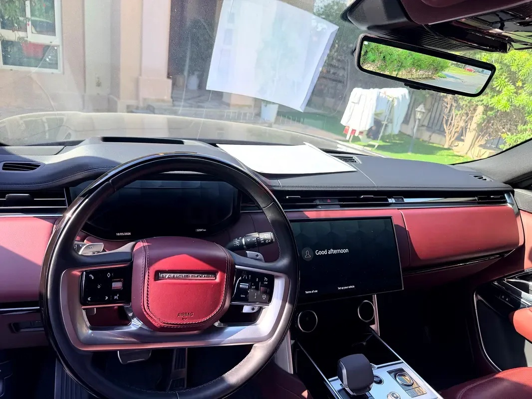 Land Rover Range Rover 4.4 AT 4WD (530 حصان) - 3