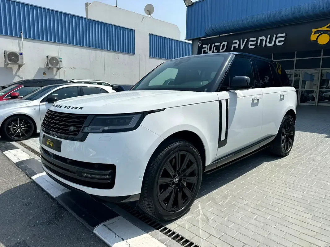 Land Rover Range Rover 4.4 AT 4WD (530 حصان) - 3