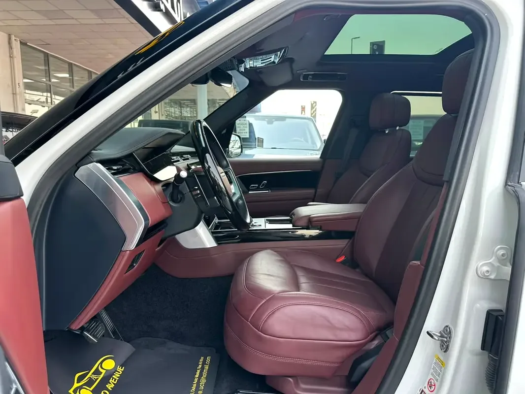 Land Rover Range Rover 4.4 AT 4WD (530 حصان) - 8