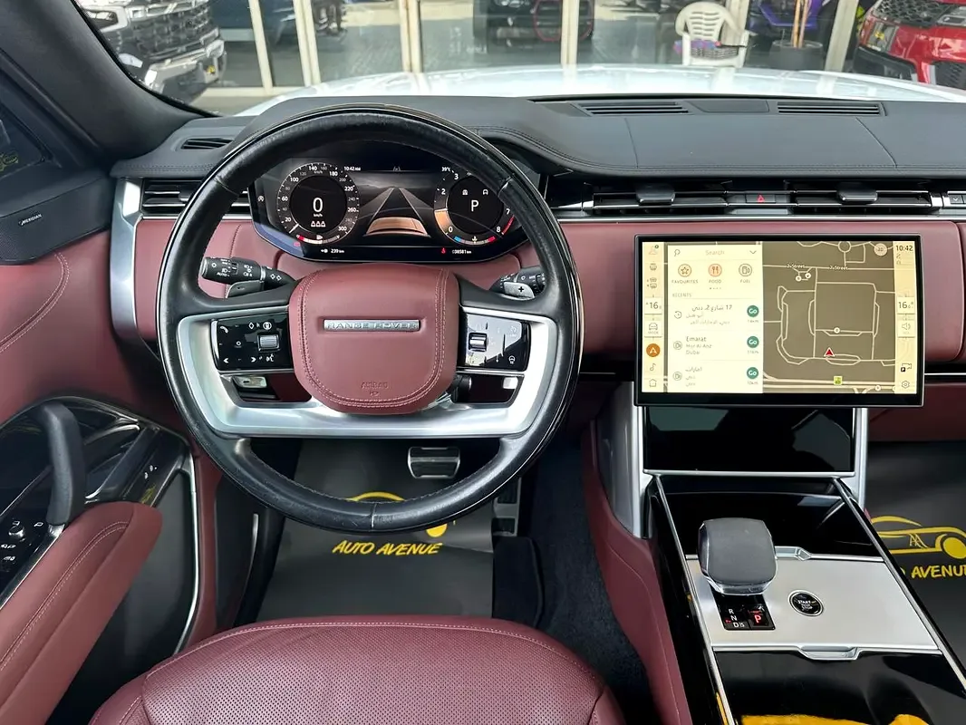 Land Rover Range Rover 4.4 AT 4WD (530 حصان) - 13