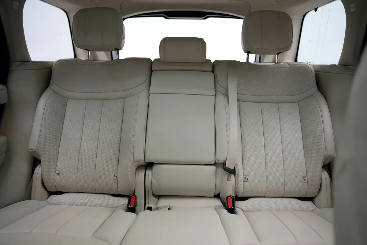 Land Rover Range Rover 4.4 AT 4WD (530 hp) - 9