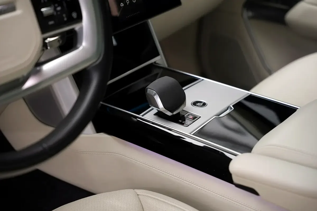 Land Rover Range Rover 4.4 AT 4WD (530 hp) - 7