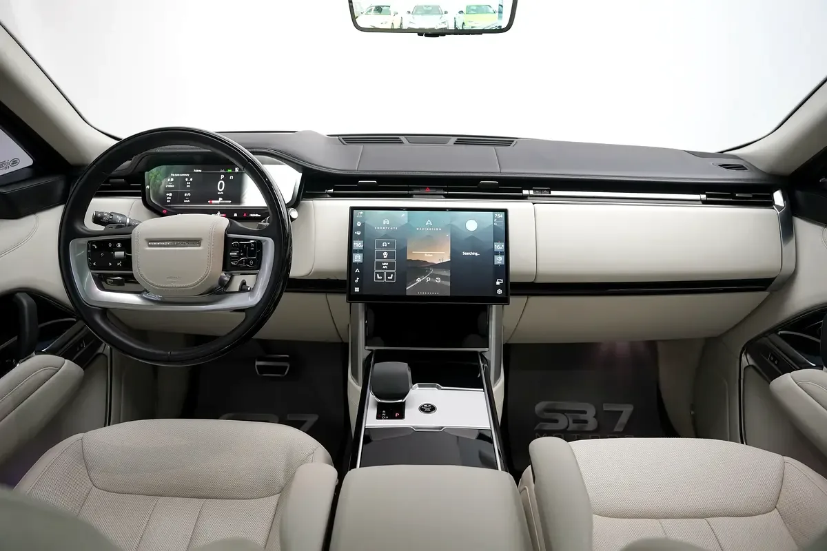Land Rover Range Rover 4.4 AT 4WD (530 hp) - 11