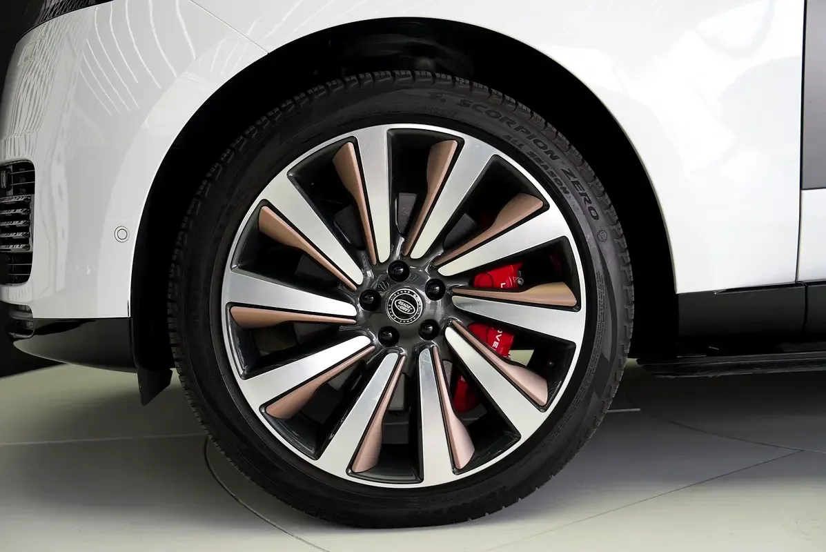 Land Rover Range Rover 4.4 AT 4WD (530 hp) - 6