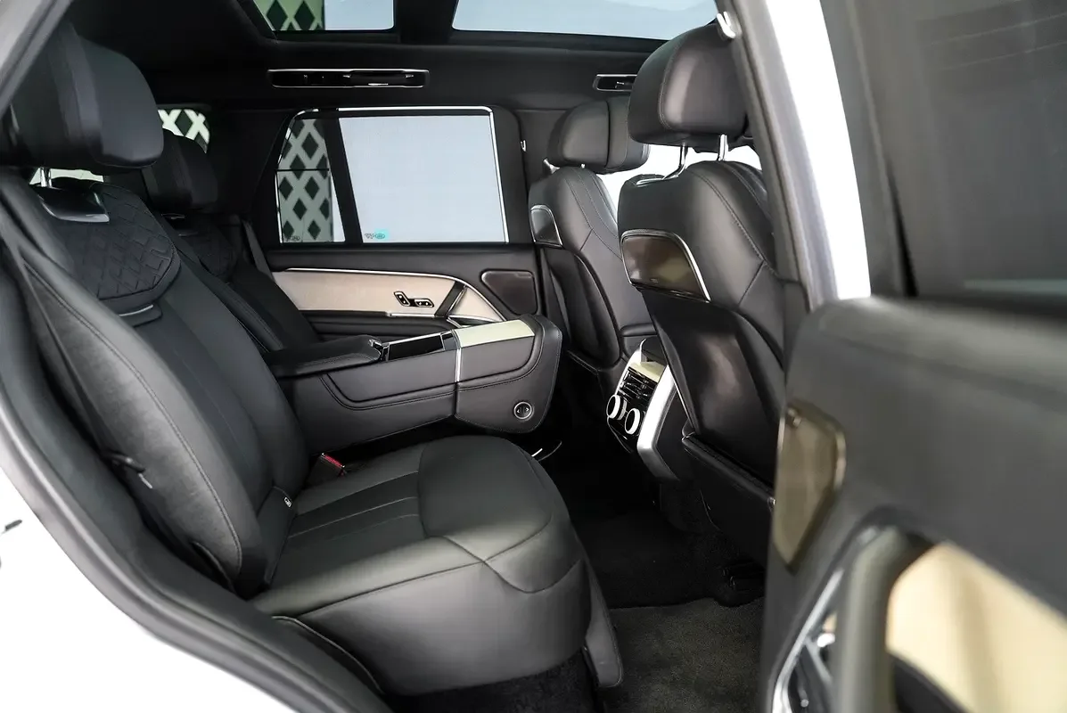 Land Rover Range Rover 4.4 AT 4WD (530 hp) - 11