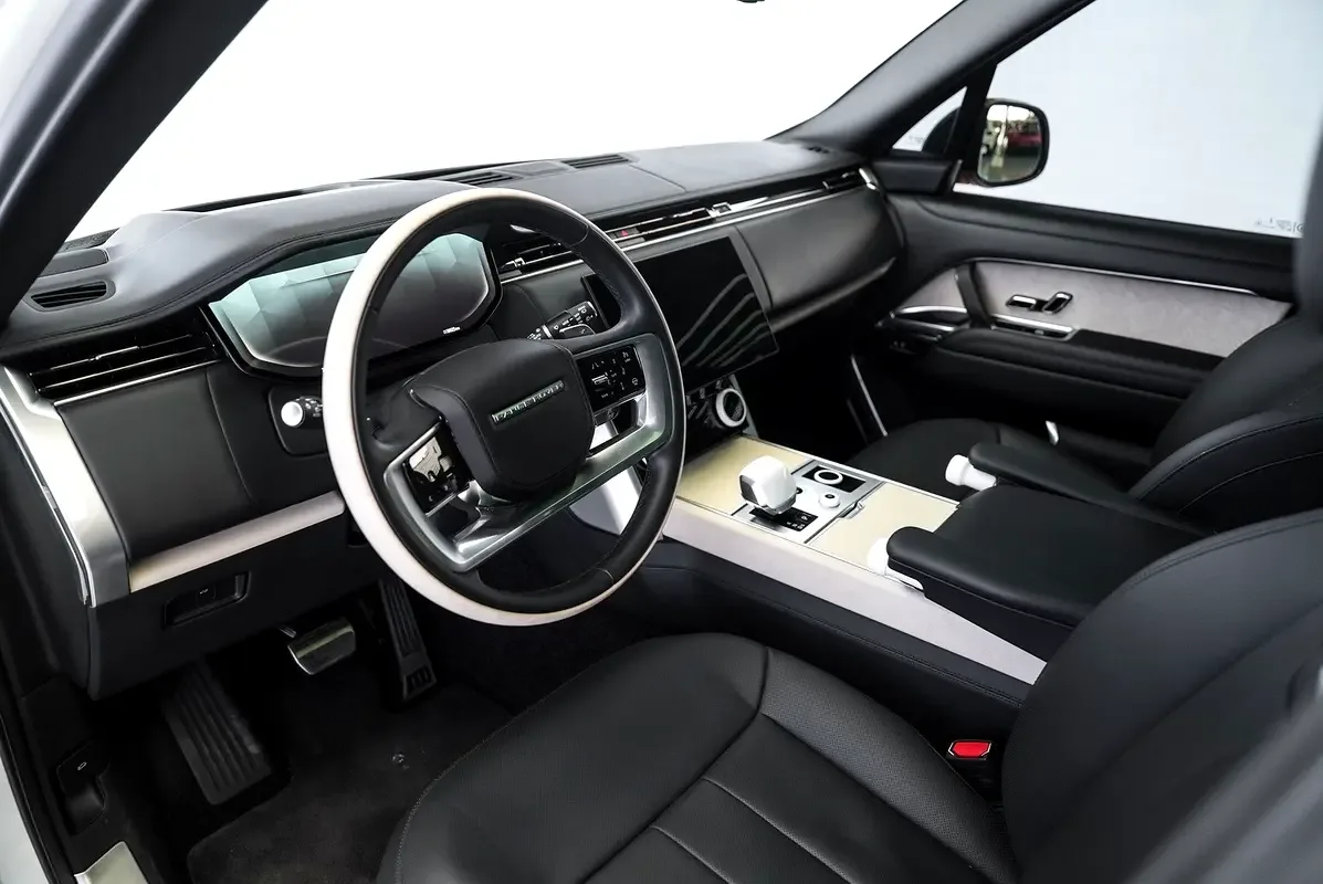 Land Rover Range Rover 4.4 AT 4WD (530 hp) - 9