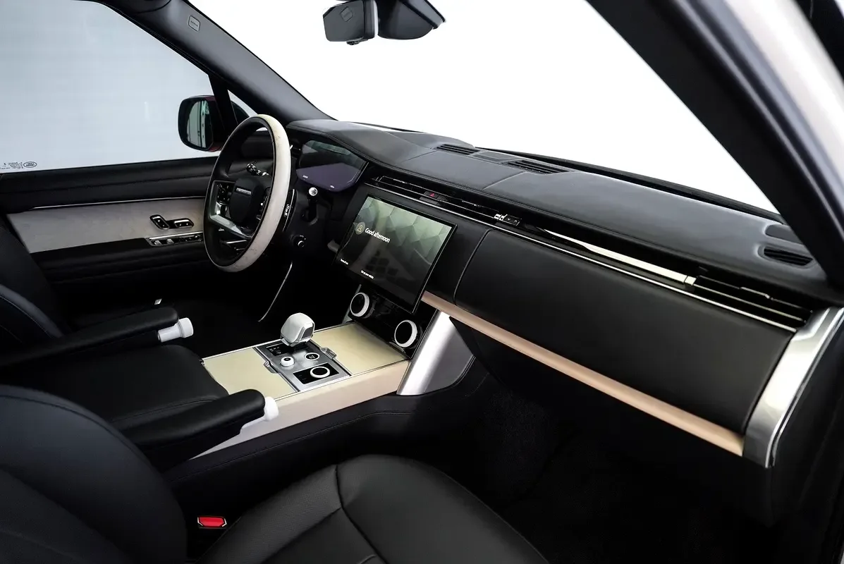 Land Rover Range Rover 4.4 AT 4WD (530 hp) - 13