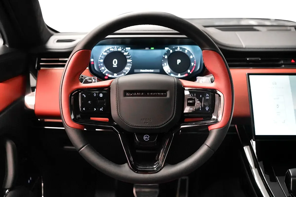 Land Rover Range Rover 4.4 AT 4WD (530 حصان) - 9