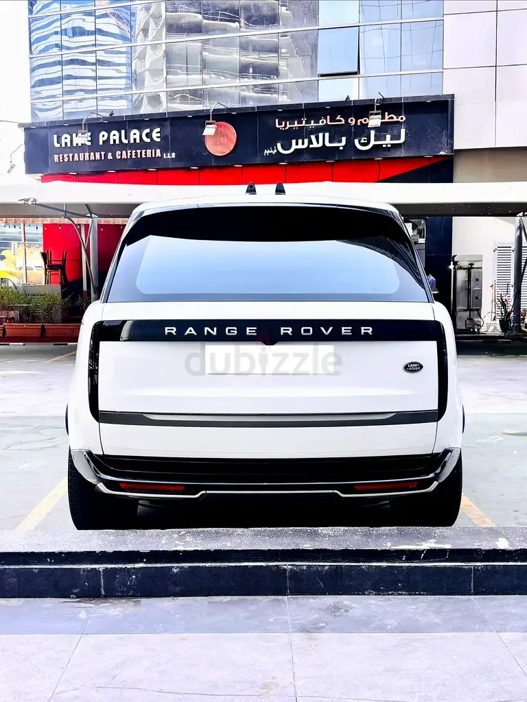 Land Rover Range Rover 4.4 AT 4WD (530 حصان) - 4