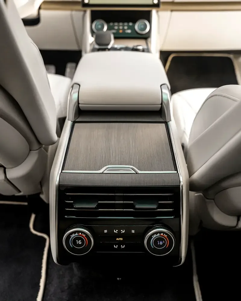 Land Rover Range Rover 4.4 AT 4WD (530 hp) - 20