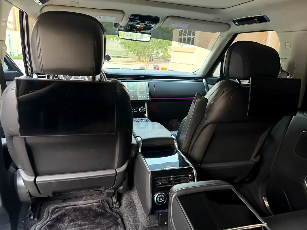 Land Rover Range Rover 4.4 AT 4WD (530 hp) - 3