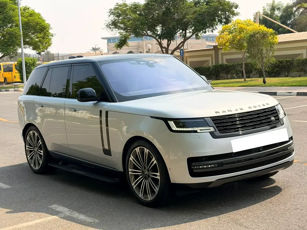 Land Rover Range Rover 4.4 AT 4WD (530 hp)