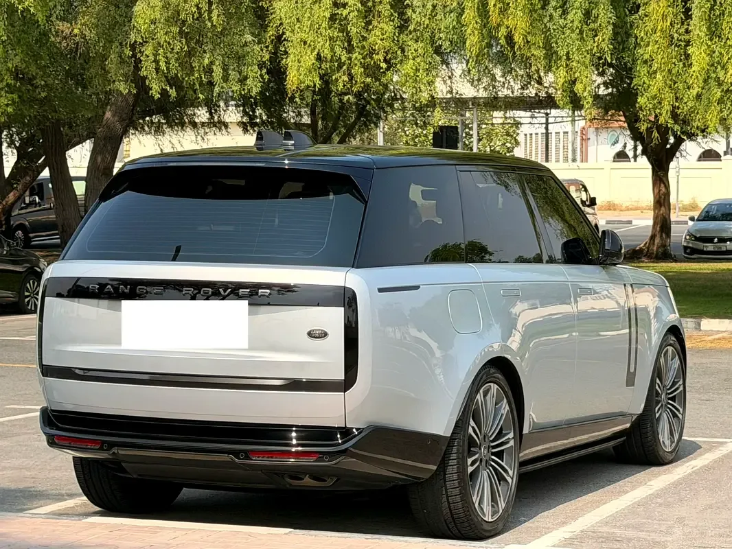 Land Rover Range Rover 4.4 AT 4WD (530 hp) - 9