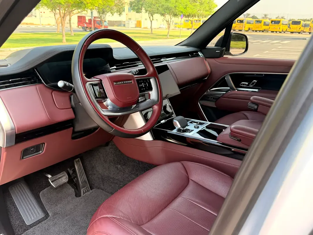 Land Rover Range Rover 4.4 AT 4WD (530 hp) - 11