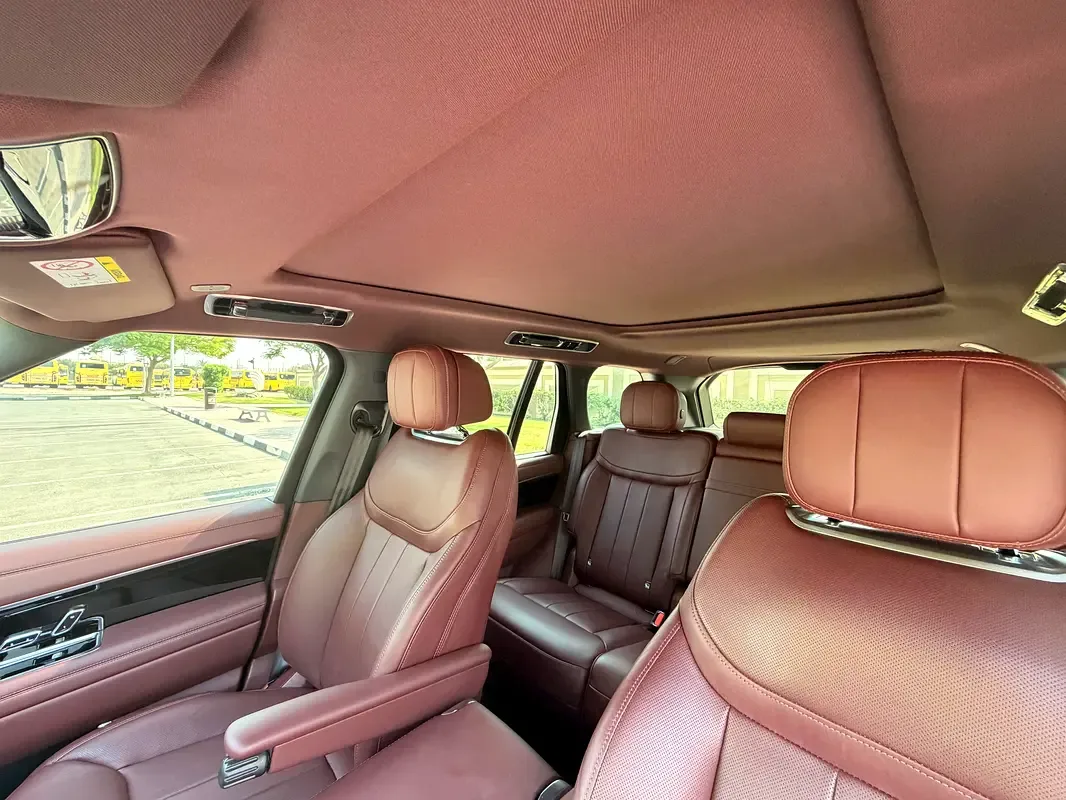 Land Rover Range Rover 4.4 AT 4WD (530 hp) - 12