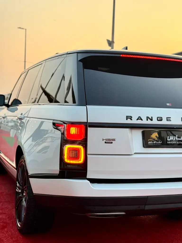 Land Rover Range Rover 4.4 AT 4WD (530 hp) - 10