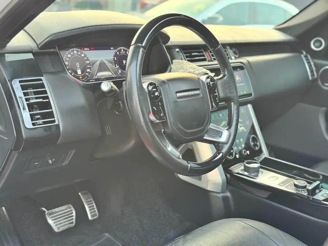 Land Rover Range Rover 4.4 AT 4WD (530 hp) - 13