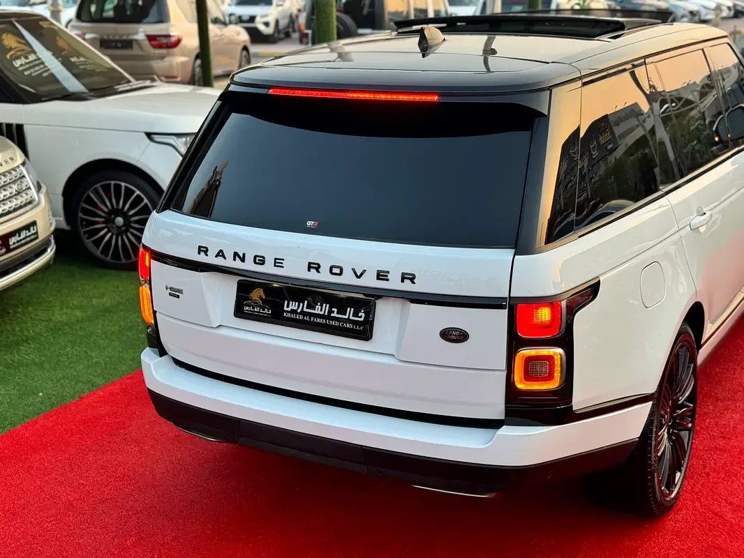 Land Rover Range Rover 4.4 AT 4WD (530 hp) - 11