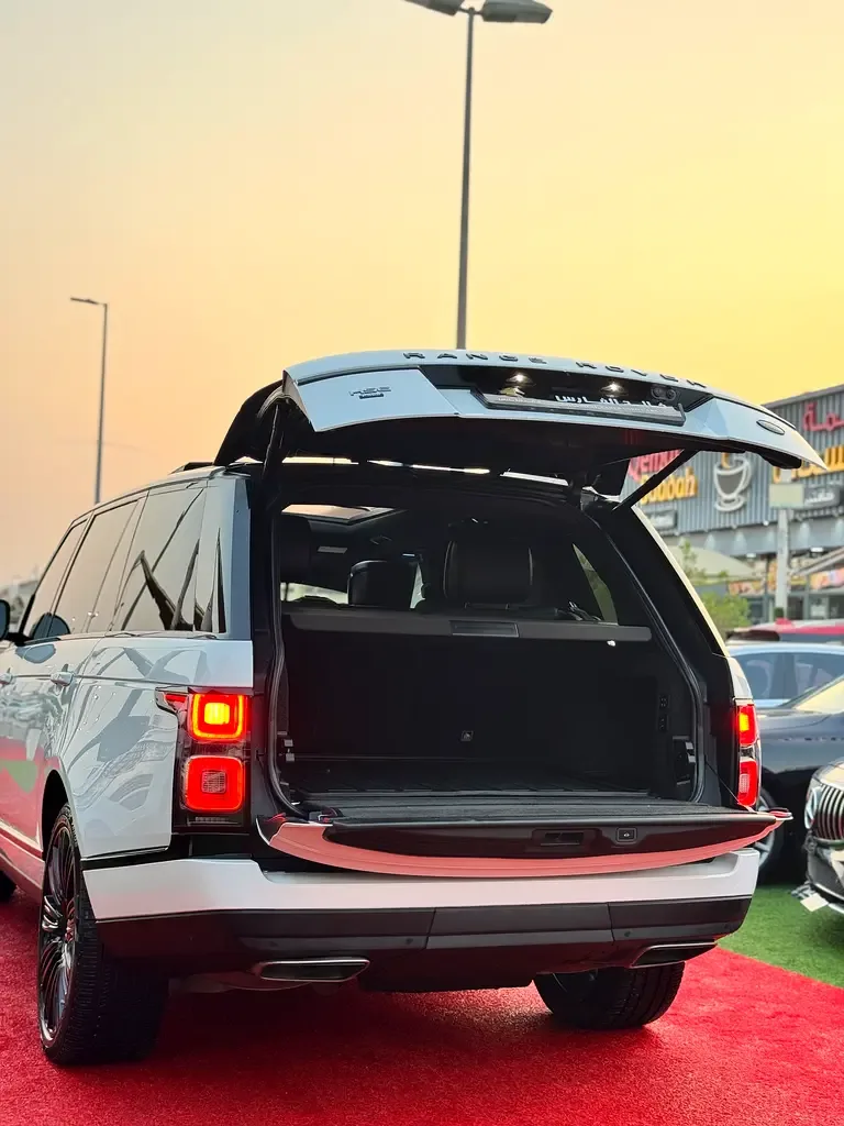 Land Rover Range Rover 4.4 AT 4WD (530 hp) - 20