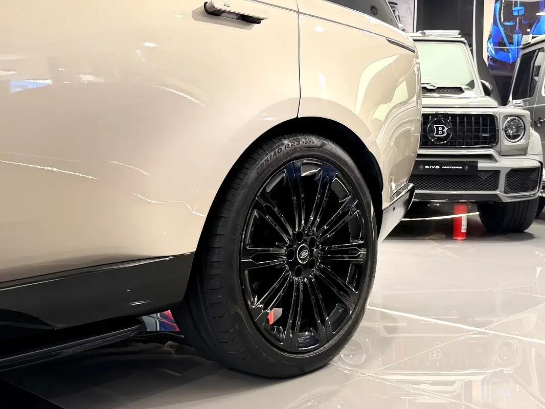 Land Rover Range Rover 4.4 AT 4WD (530 hp) - 3