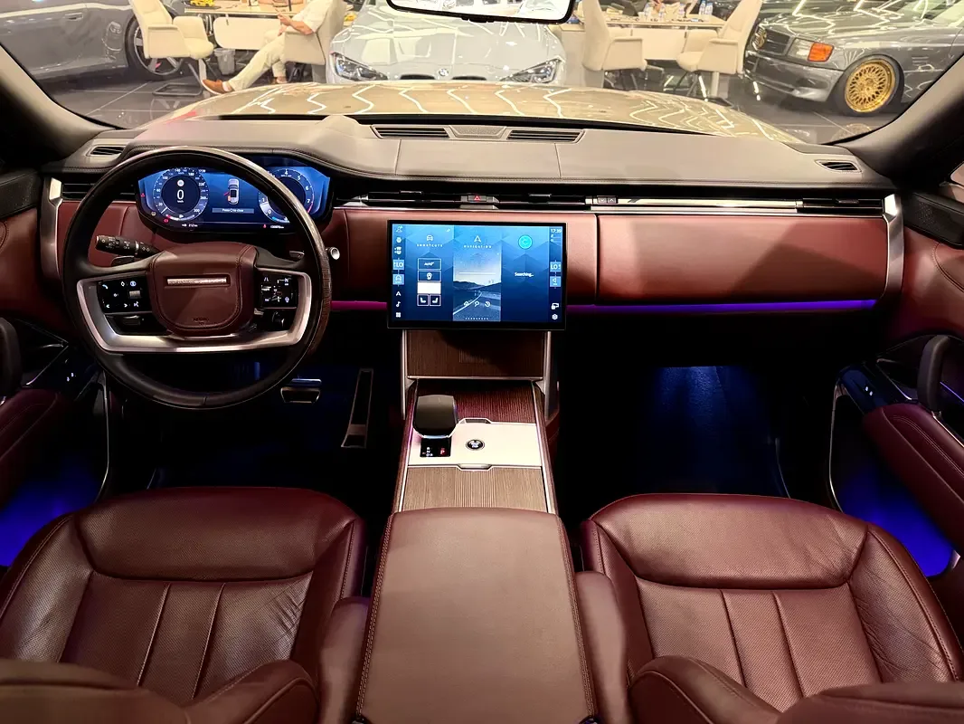 Land Rover Range Rover 4.4 AT 4WD (530 hp) - 10