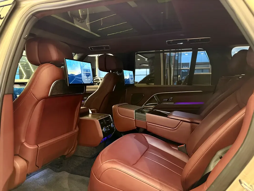 Land Rover Range Rover 4.4 AT 4WD (530 hp) - 17