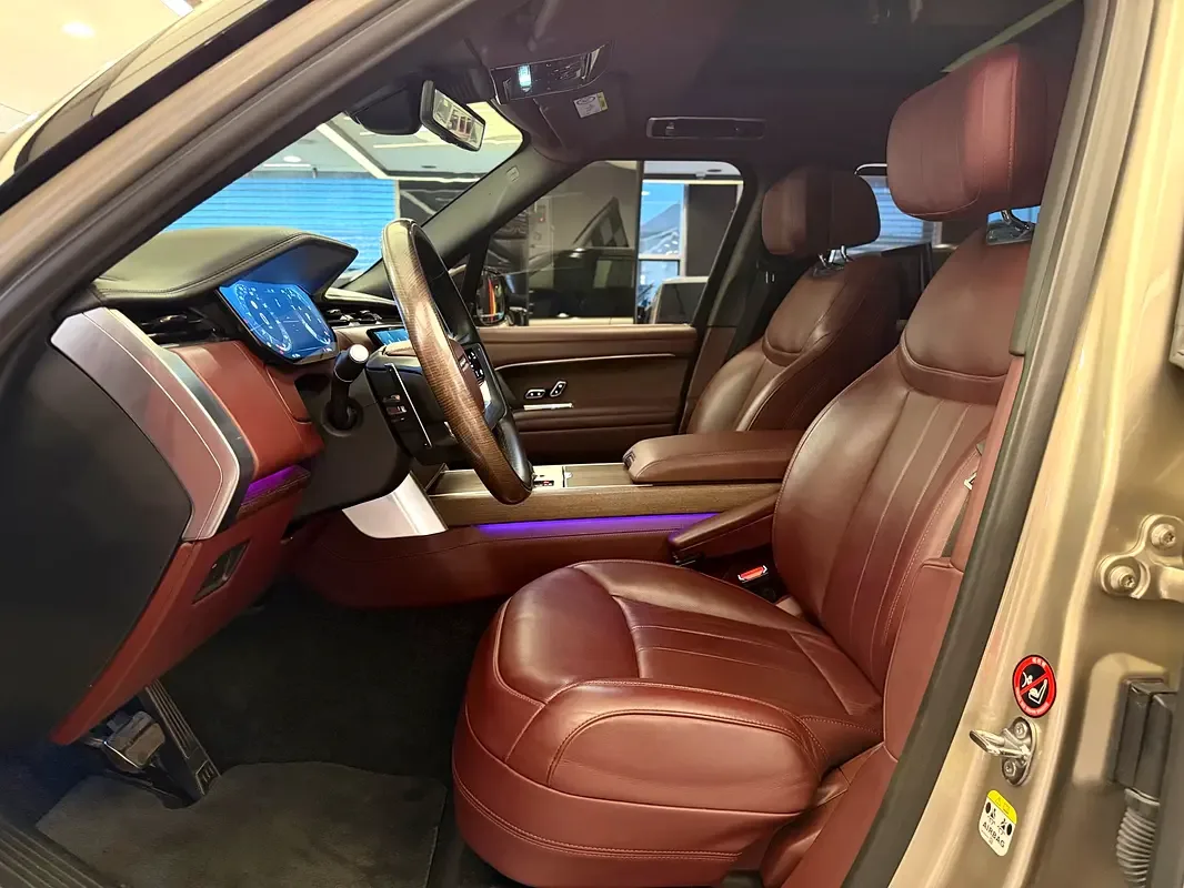 Land Rover Range Rover 4.4 AT 4WD (530 hp) - 16