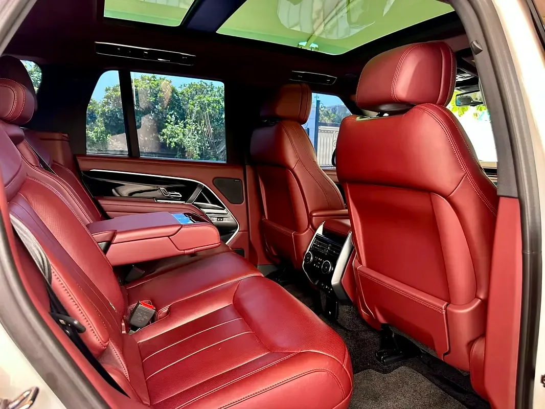 Land Rover Range Rover 4.4 AT 4WD (530 حصان) - 6