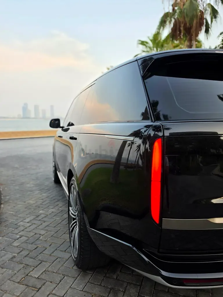 Land Rover Range Rover 4.4 AT 4WD (530 hp) - 4