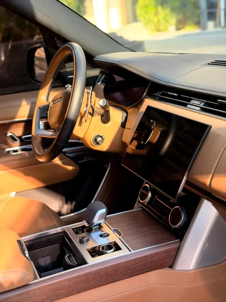Land Rover Range Rover 4.4 AT 4WD (530 hp) - 13
