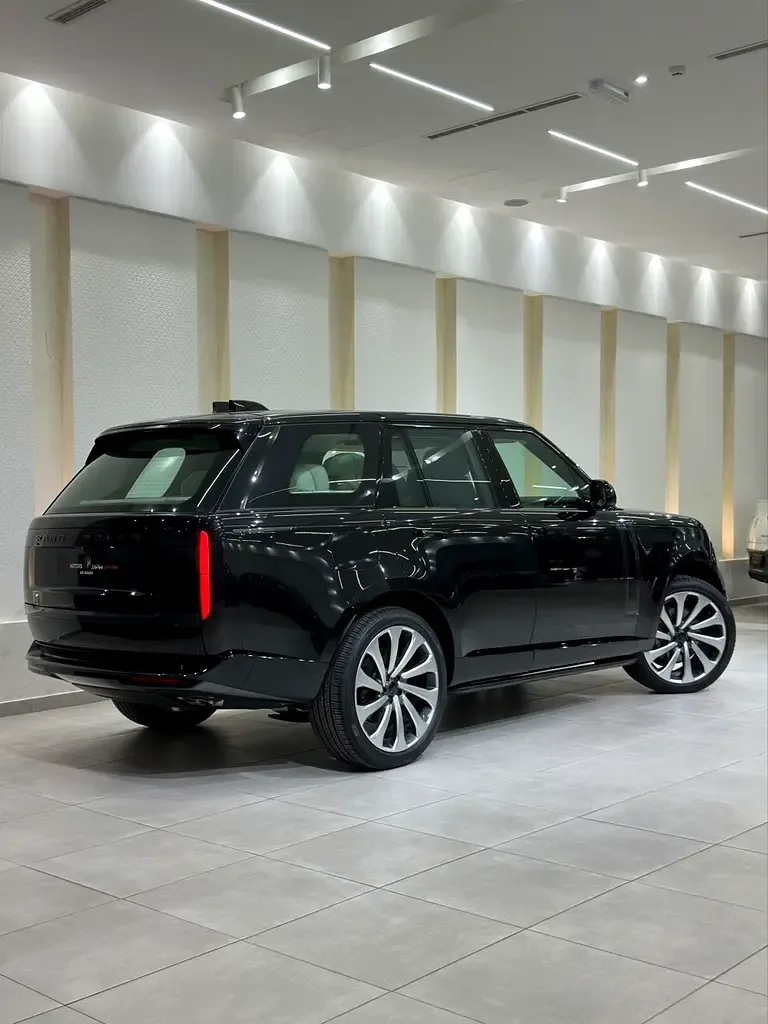 Land Rover Range Rover 4.4 AT 4WD (530 hp) - 4