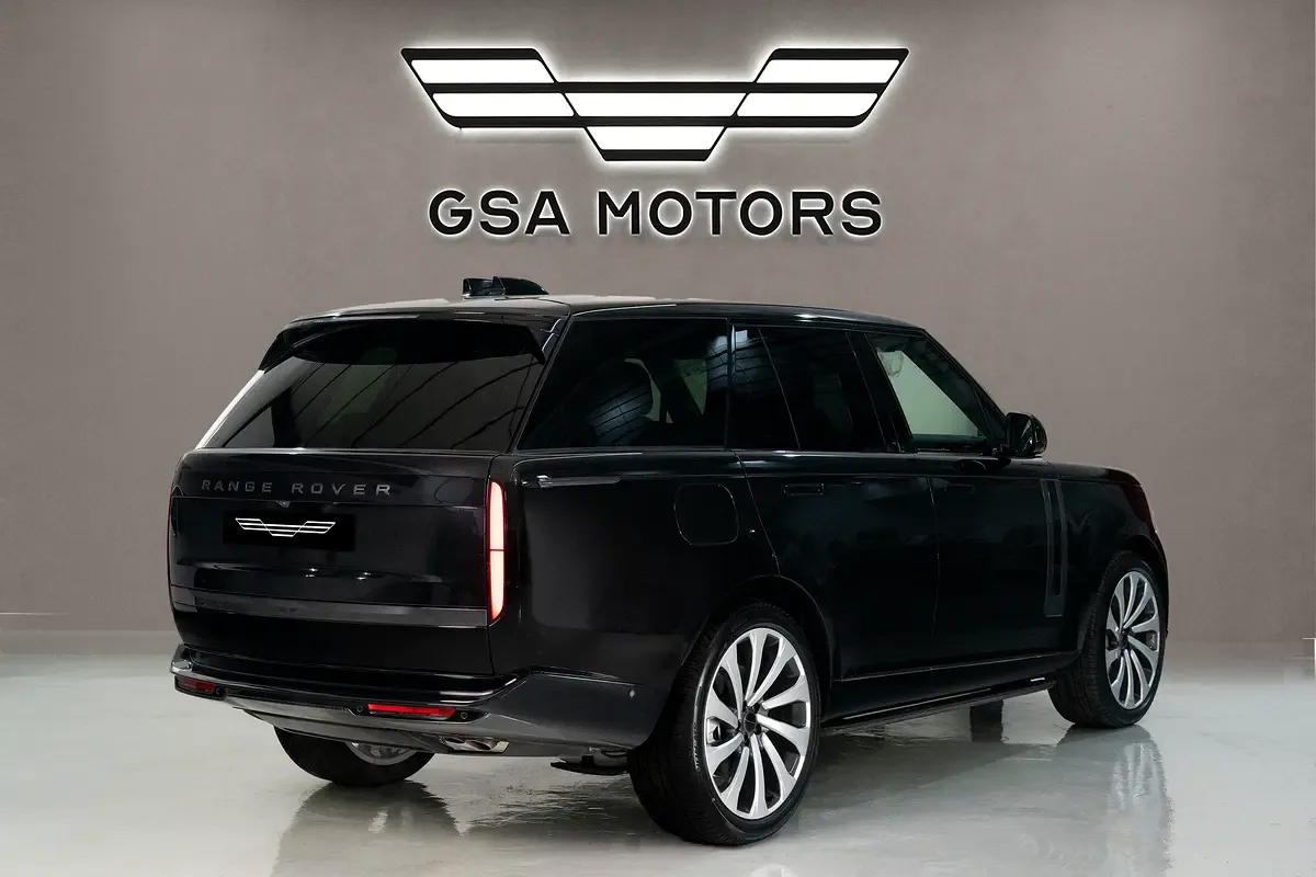 Land Rover Range Rover 4.4 AT 4WD (530 حصان) - 4