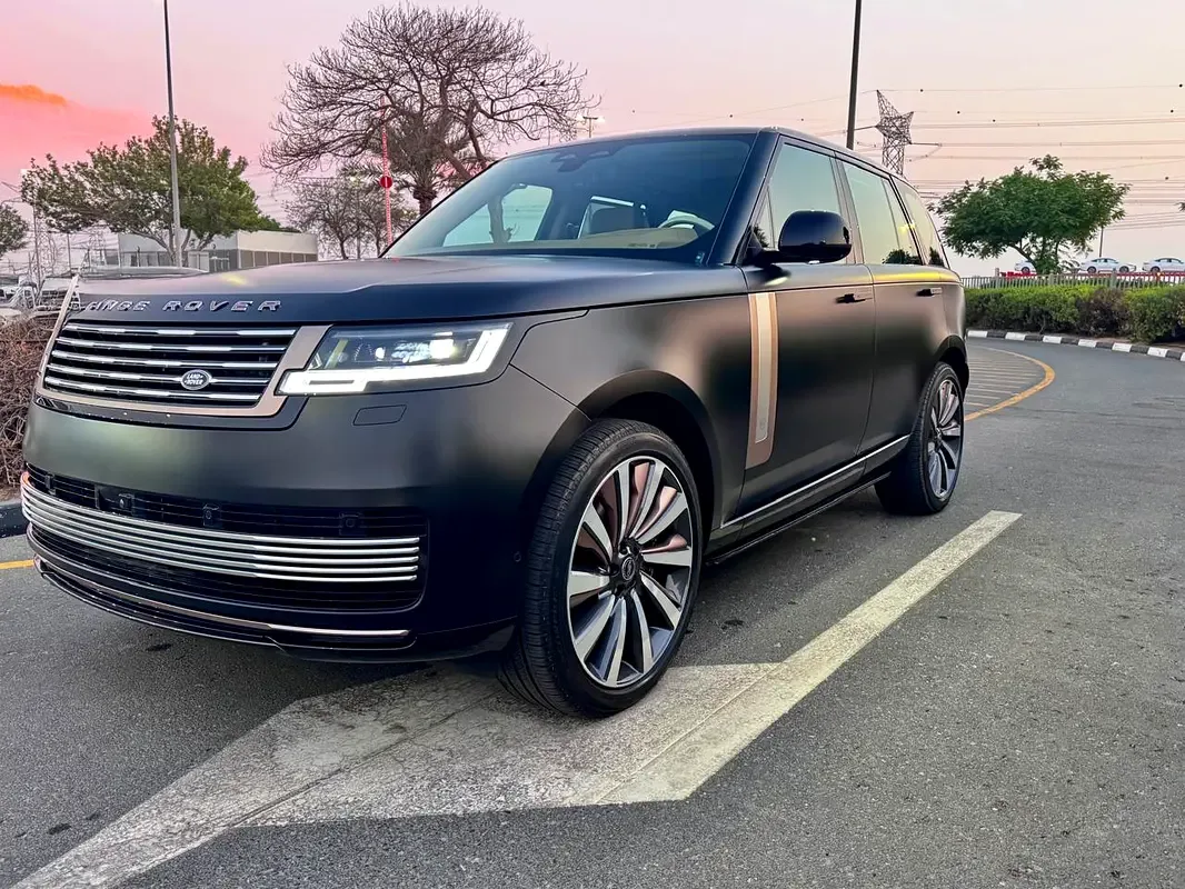 Land Rover Range Rover 4.4 AT 4WD (615 hp) - 3