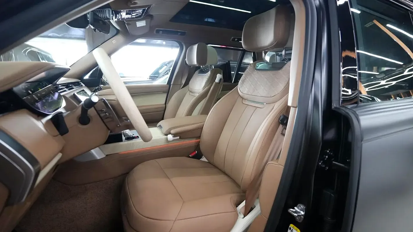 Land Rover Range Rover 4.4 AT 4WD (615 hp) - 7