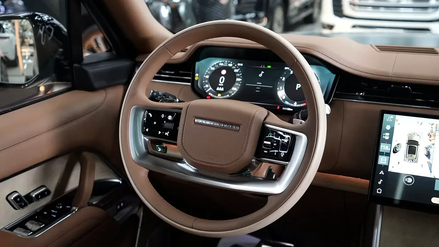 Land Rover Range Rover 4.4 AT 4WD (615 hp) - 9